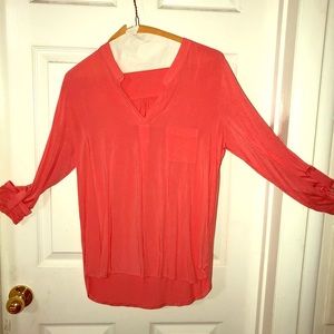 Long sleeve shirt with a pocket